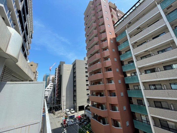 物件内観写真16　(室内からの展望)