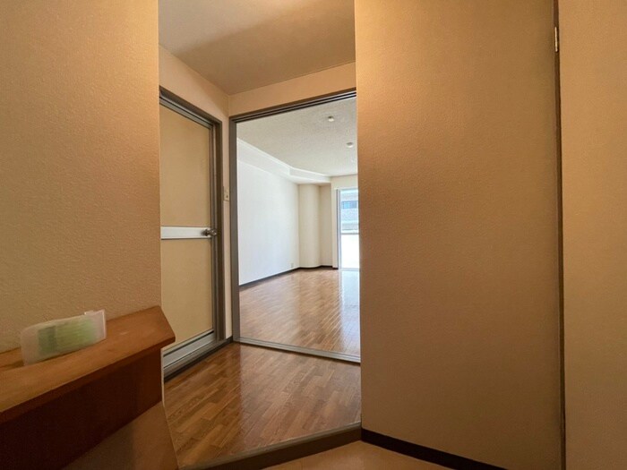 物件内観写真18　(廊下)