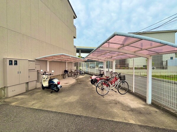 駐輪場