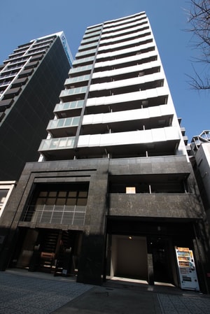 ﾚｵﾝｺﾝﾌｫｰﾄ本町(302)外観写真