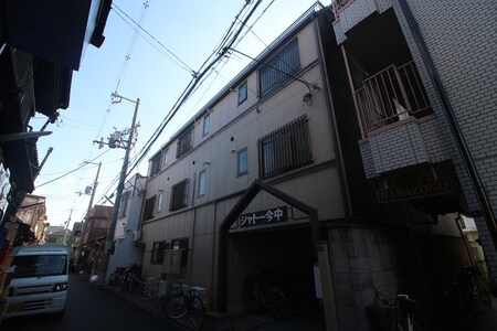シャトー今中外観写真