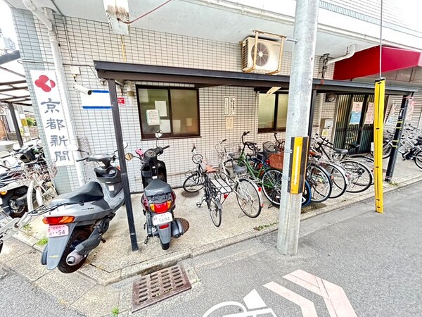 駐輪場
