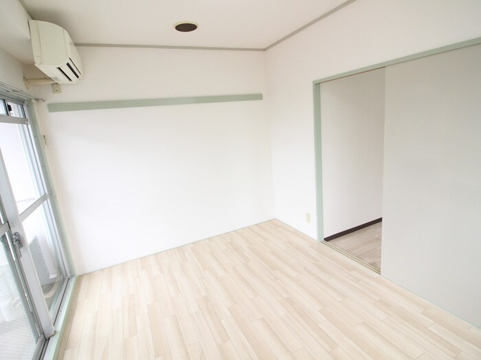 物件内観写真18　(居室)