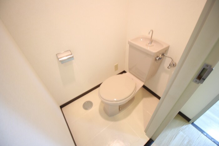 物件内観写真10　(トイレ)