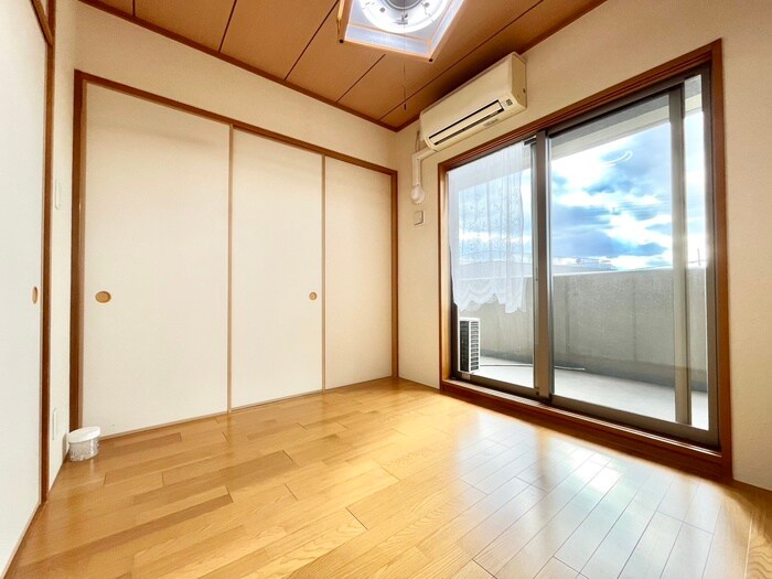 物件内観写真11　(居室)