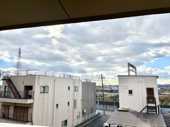 物件内観写真22　(室内からの展望)