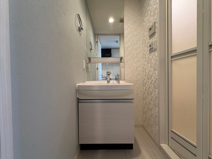 物件内観写真8　(洗面)