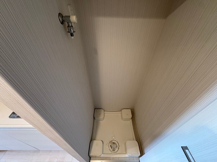 物件内観写真15　(洗濯機置場)