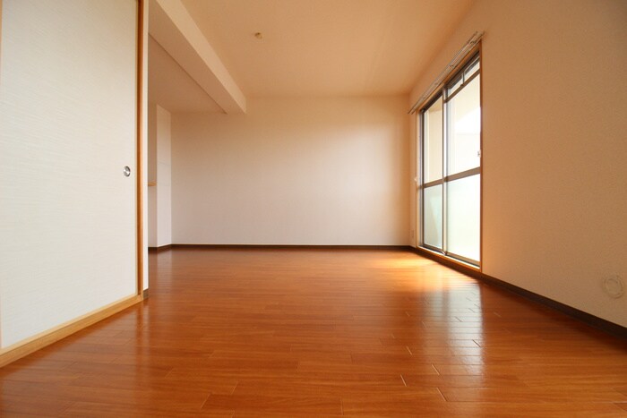 物件内観写真8　(居室)