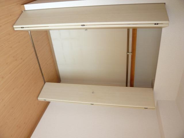 物件内観写真10　(収納)