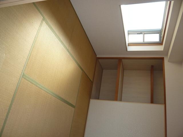 物件内観写真15　(収納)