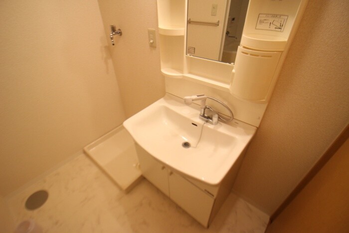 物件内観写真19　(洗濯機置場)