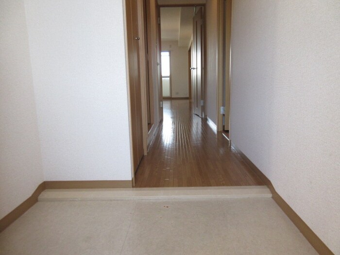 物件内観写真20　(玄関)