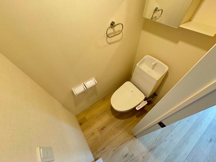 物件内観写真15　(トイレ)