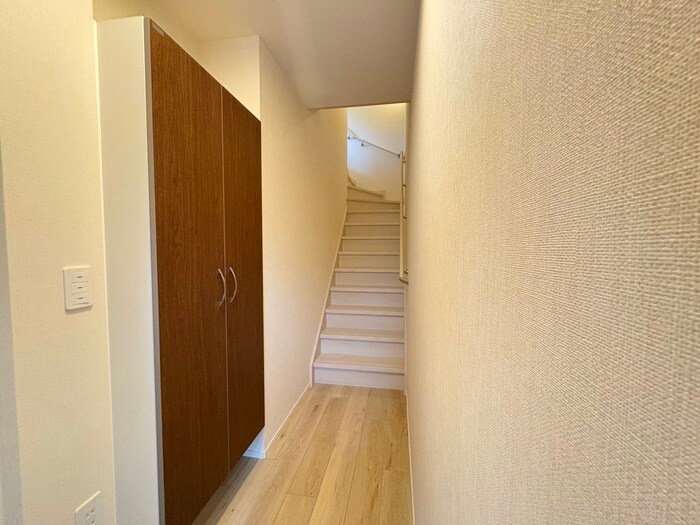 物件内観写真21　(廊下)