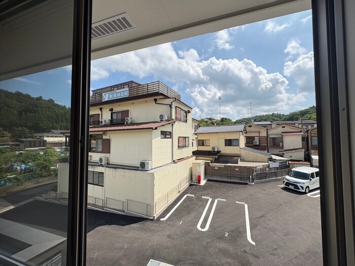 物件内観写真22　(室内からの展望)