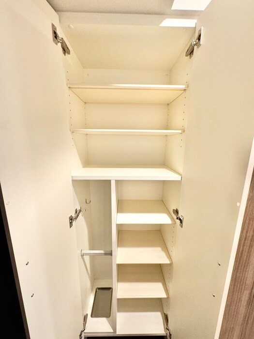 物件内観写真8　(靴箱)