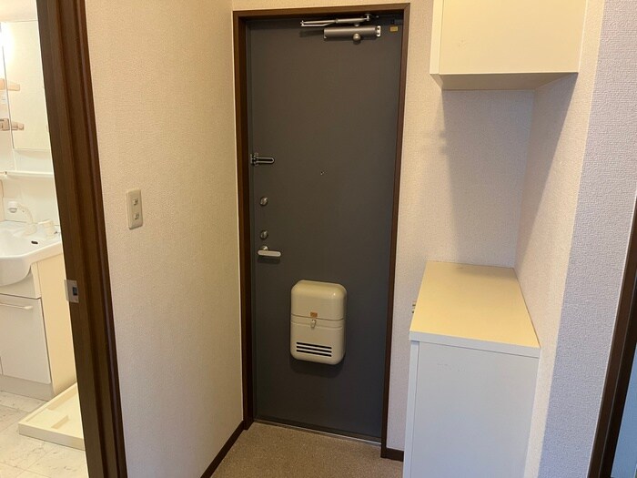 物件内観写真20　(玄関)