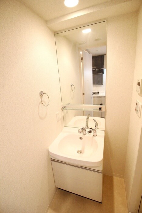 物件内観写真9　(洗面)
