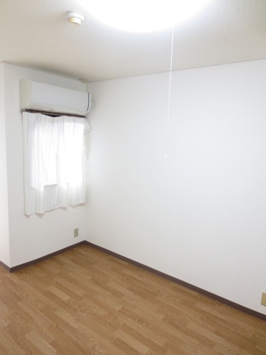 物件内観写真12　(居室)