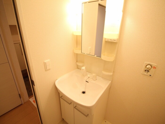 物件内観写真11　(洗面)