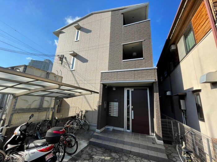 物件外観写真2　(駐車場)