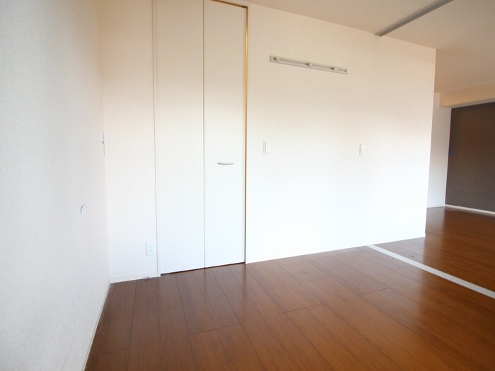 物件内観写真11　(居室)