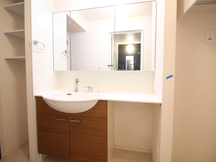 物件内観写真14　(洗面)