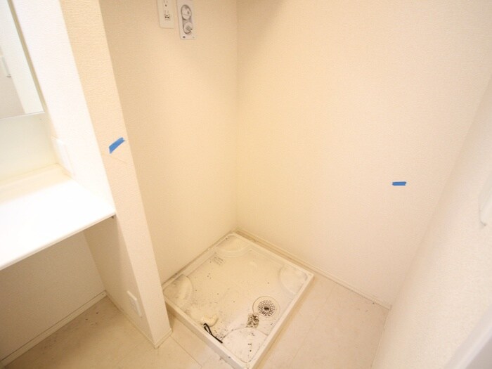 物件内観写真21　(洗濯機置場)