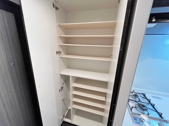 物件内観写真15　(靴箱)