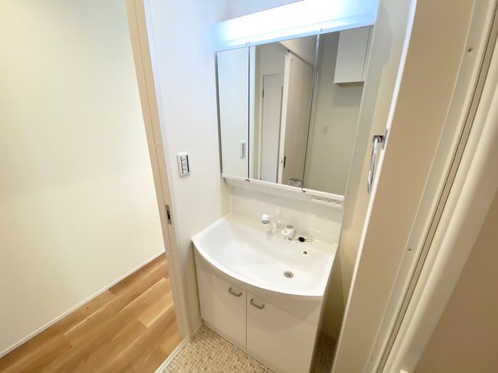 物件内観写真11　(洗面)