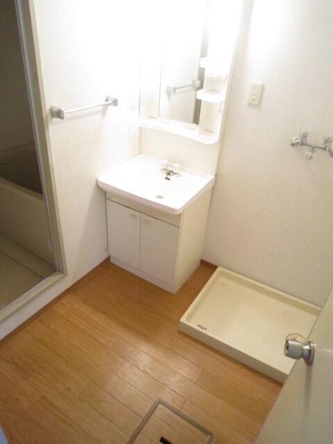 物件内観写真7　(洗面)