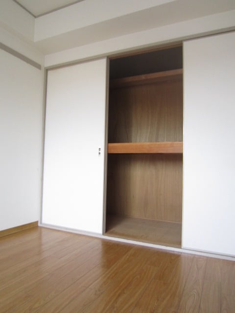物件内観写真10　(収納)