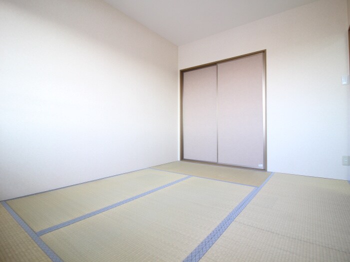 物件内観写真13　(居室)