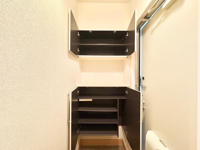 物件内観写真14　(靴箱)