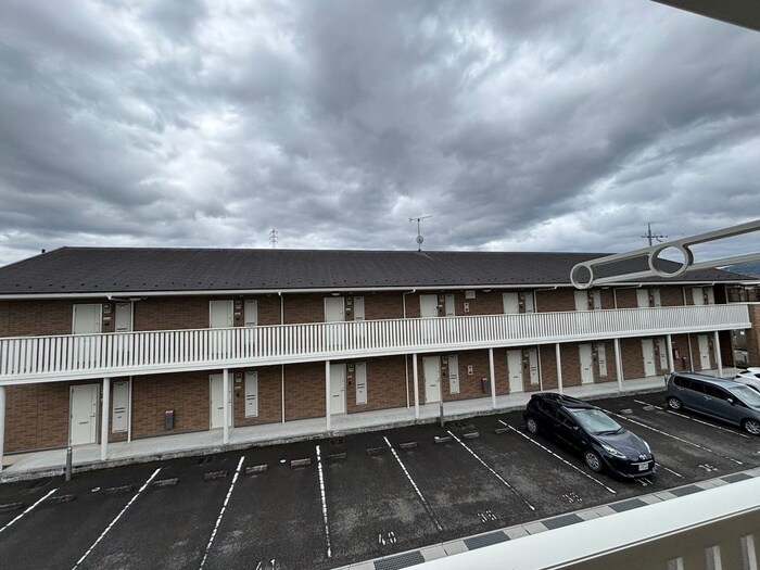 物件内観写真19　(室内からの展望)