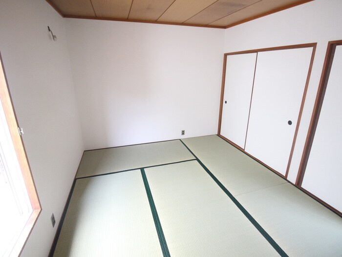 物件内観写真9　(居室)