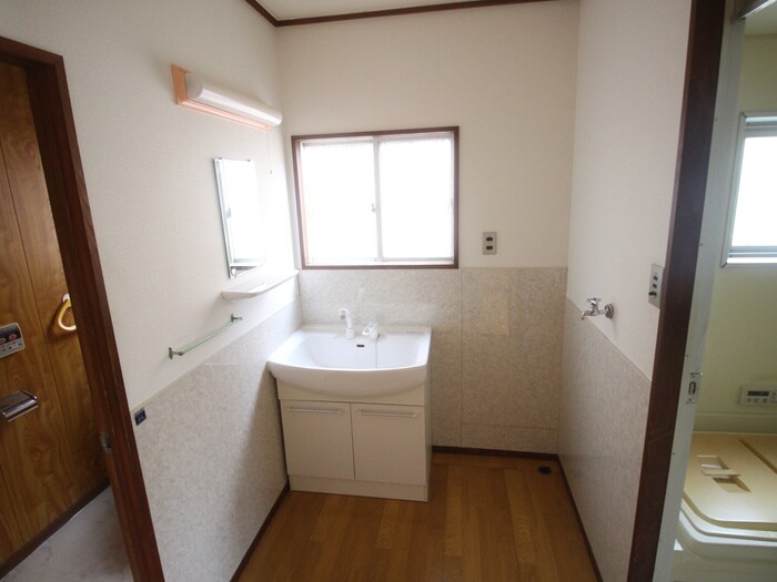 物件内観写真16　(洗面)