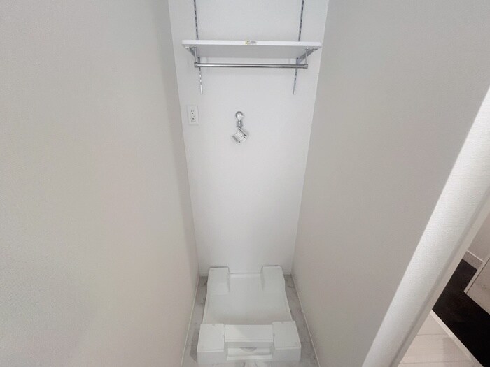 物件内観写真13　(洗濯機置場)