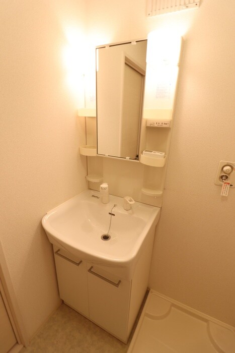 物件内観写真9　(洗面)