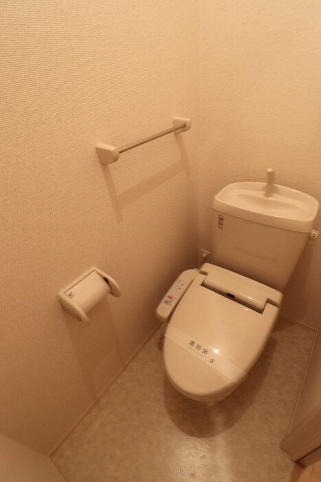 物件内観写真11　(トイレ)