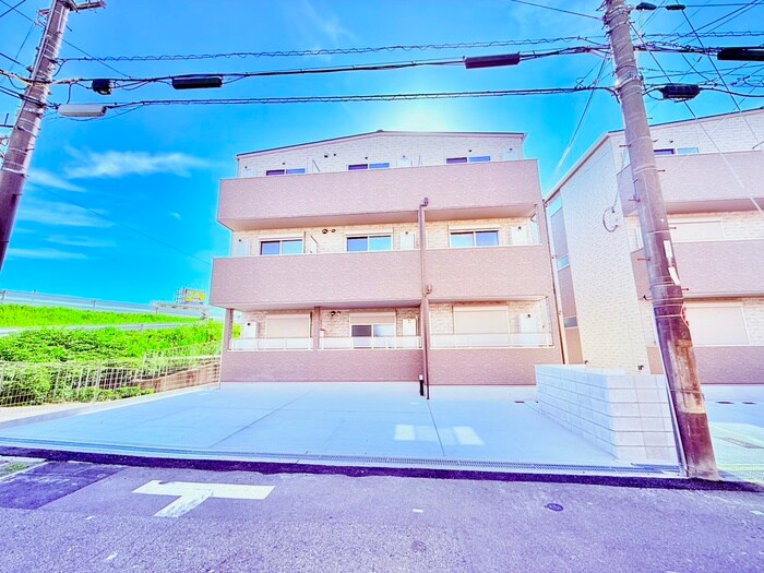 物件外観写真1　(外観写真)