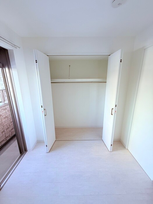 物件内観写真12　(収納)
