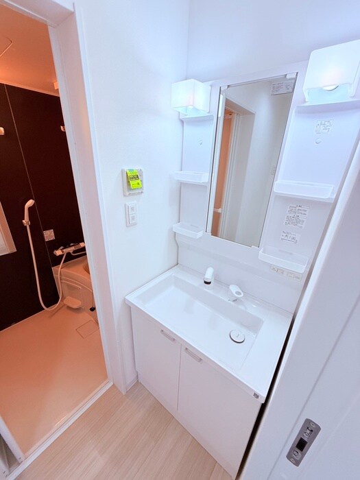 物件内観写真12　(洗面)