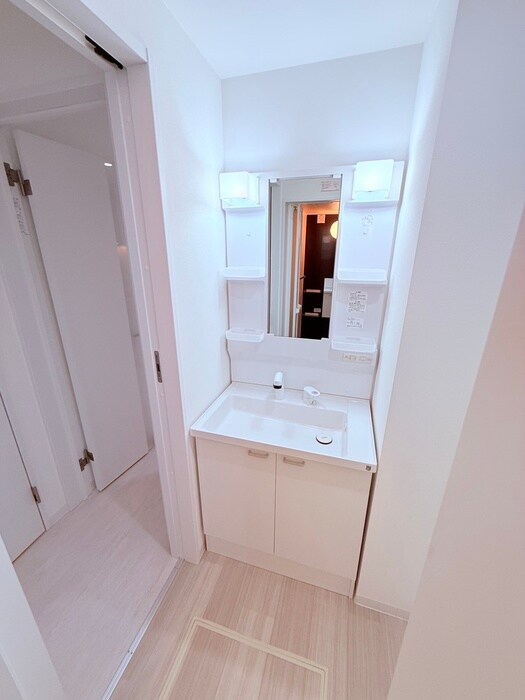 物件内観写真13　(洗面)