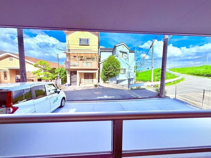 物件内観写真20　(室内からの展望)