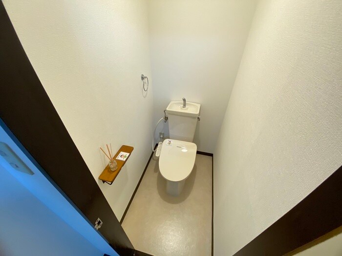 物件内観写真15　(トイレ)