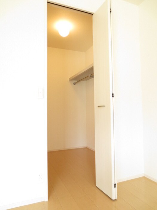 物件内観写真9　(収納)