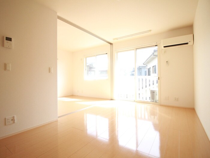 物件内観写真16　(居室)