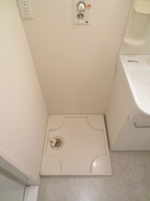 物件内観写真20　(洗濯機置場)